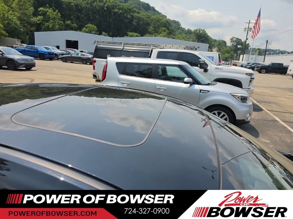 Used 2023 MAZDA MAZDA3 Hatchback w/Premium Plus Pkg AWD/4WD image 12