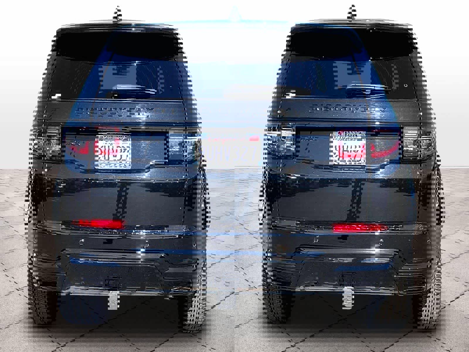 Used 2025 Land Rover Discovery Sport Dynamic SE image 5