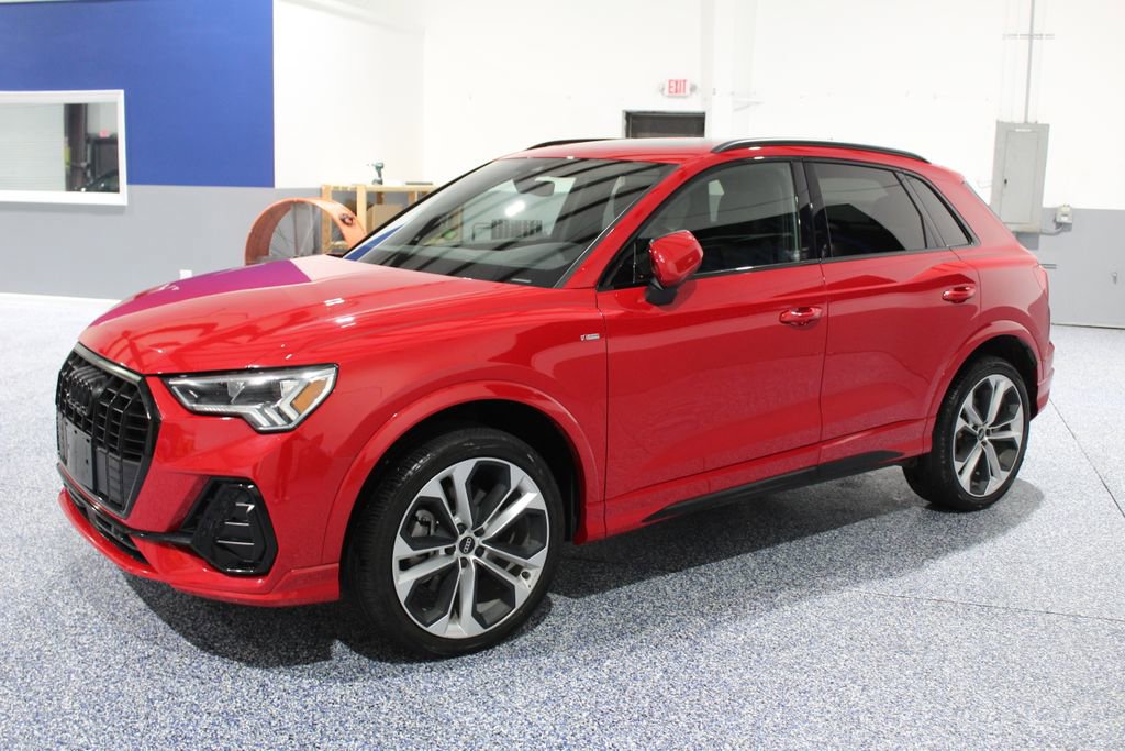 Used 2022 Audi Q3 2.0T Premium Plus w/ Premium Plus Package image 4