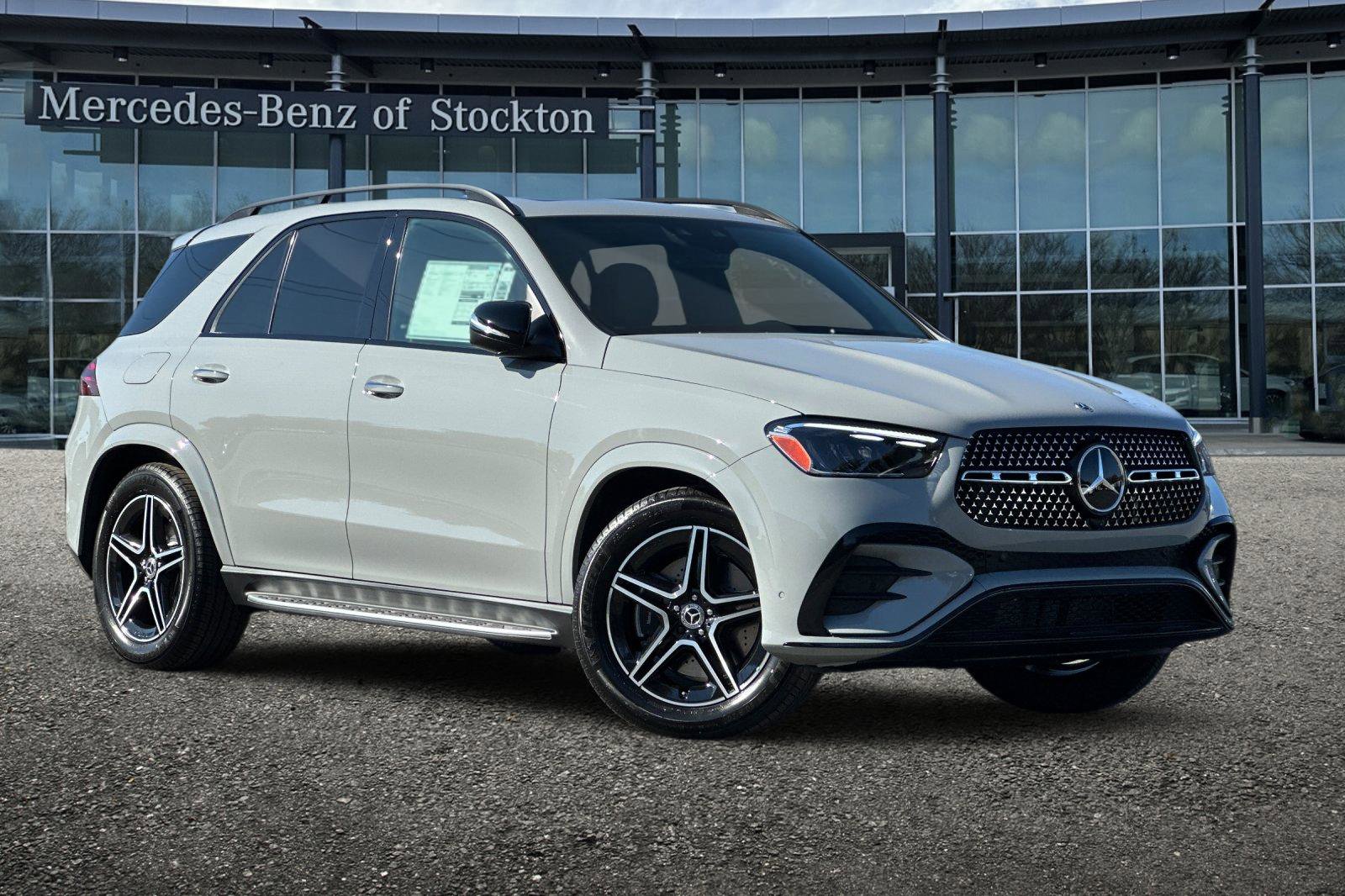 New 2026 Mercedes-Benz GLE 450 4MATIC image 1