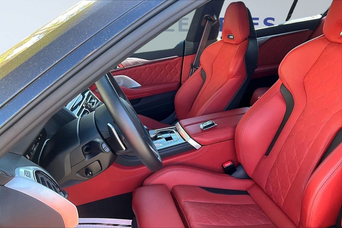 Used 2025 BMW M8 Competition image 21