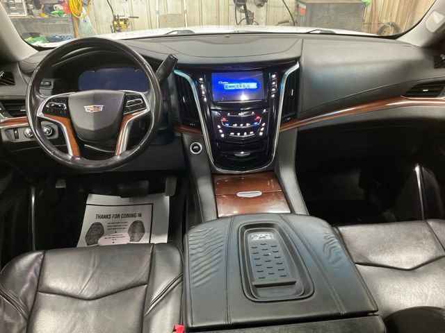 Used 2017 Cadillac Escalade ESV Luxury AWD/4WD image 8