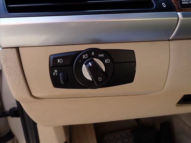Used 2013 BMW X5 xDrive35d AWD/4WD image 16
