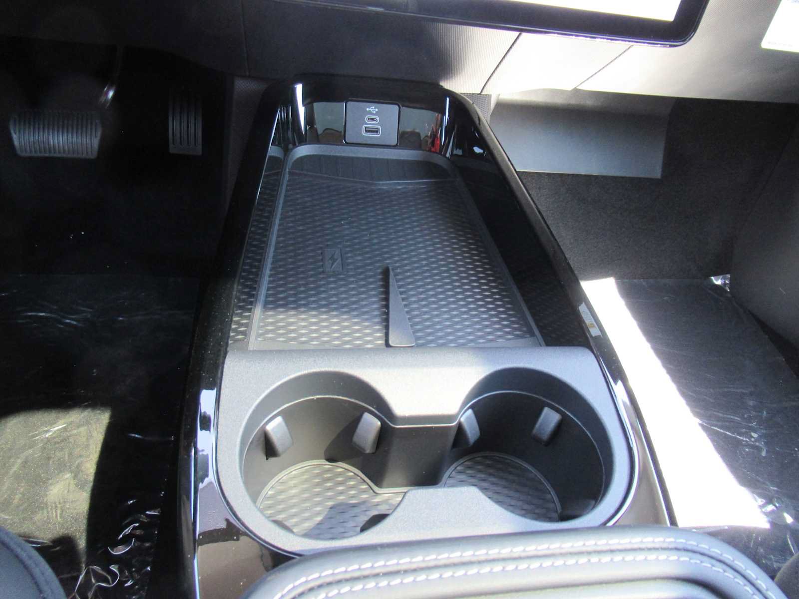 New 2026 Ford Mustang Mach-E Premium AWD/4WD image 25
