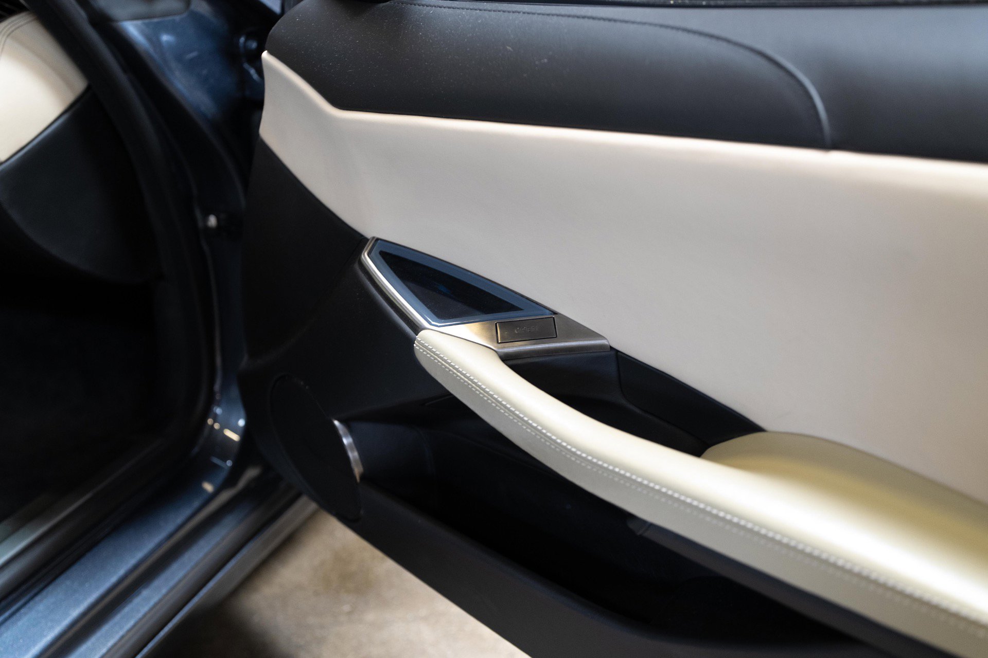 Used 2012 Fisker Karma EcoSport RWD image 74