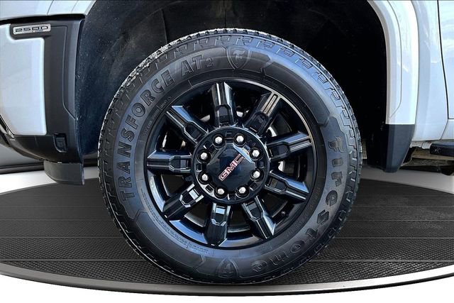 Used 2024 GMC Sierra 2500 AT4 w/ Technology Package image 34