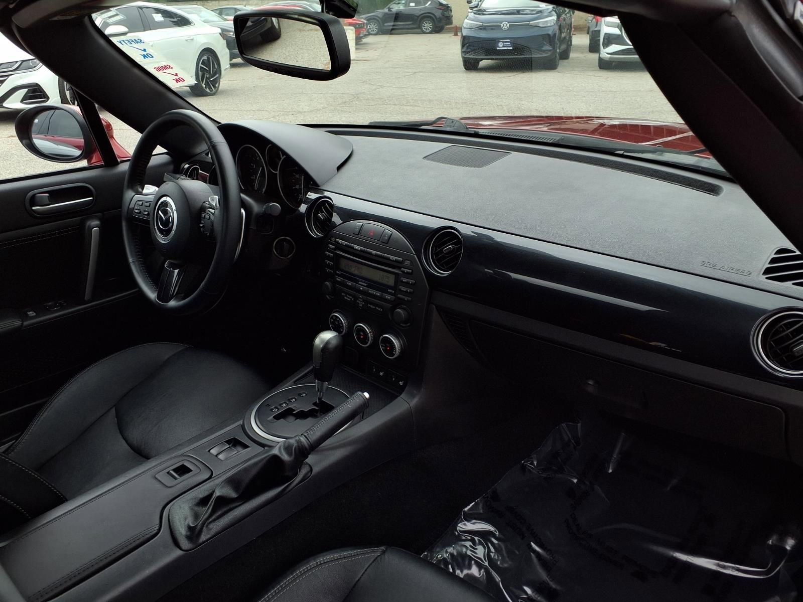 Used 2015 MAZDA MX-5 Miata Grand Touring w/ Premium Package RWD image 18