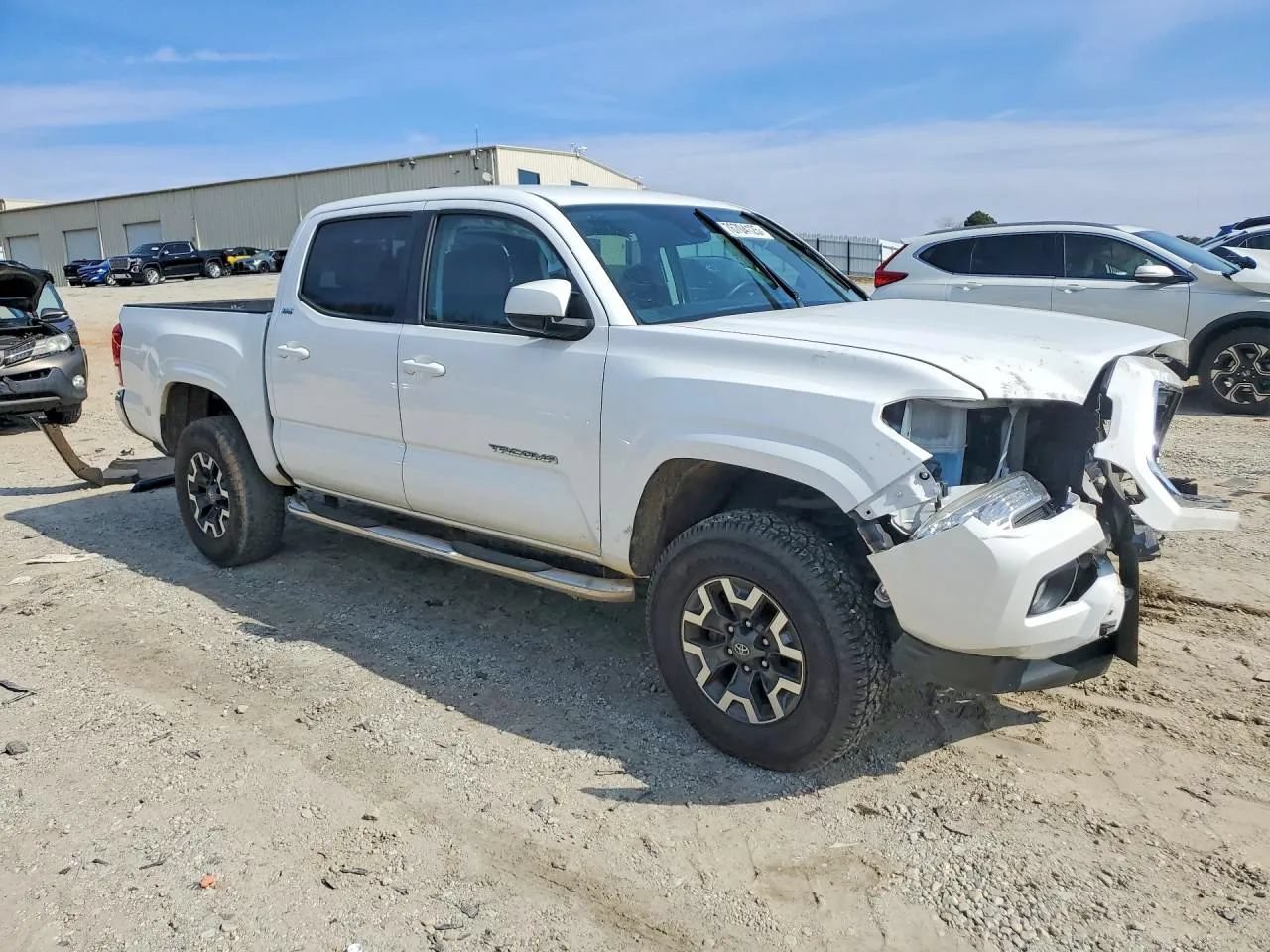 Used 2020 Toyota Tacoma SR5 RWD image 1