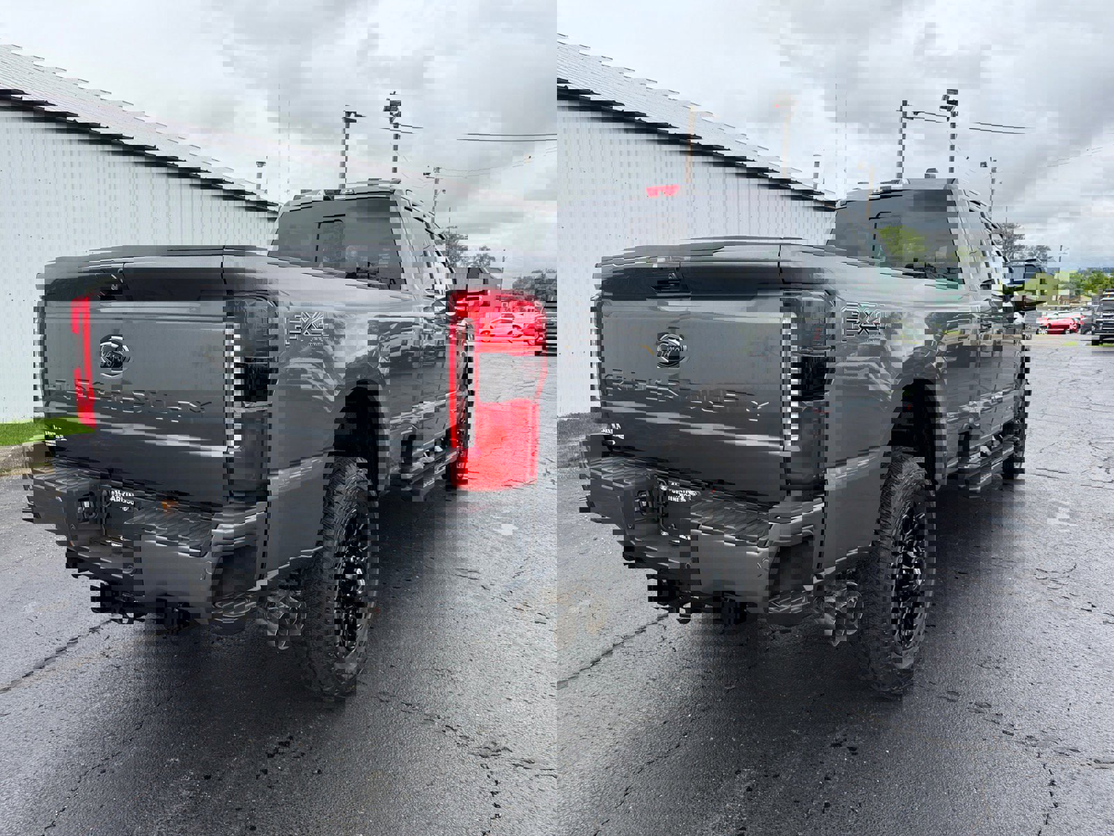 New 2025 Ford F350 XLT w/ Black Appearance Package image 3