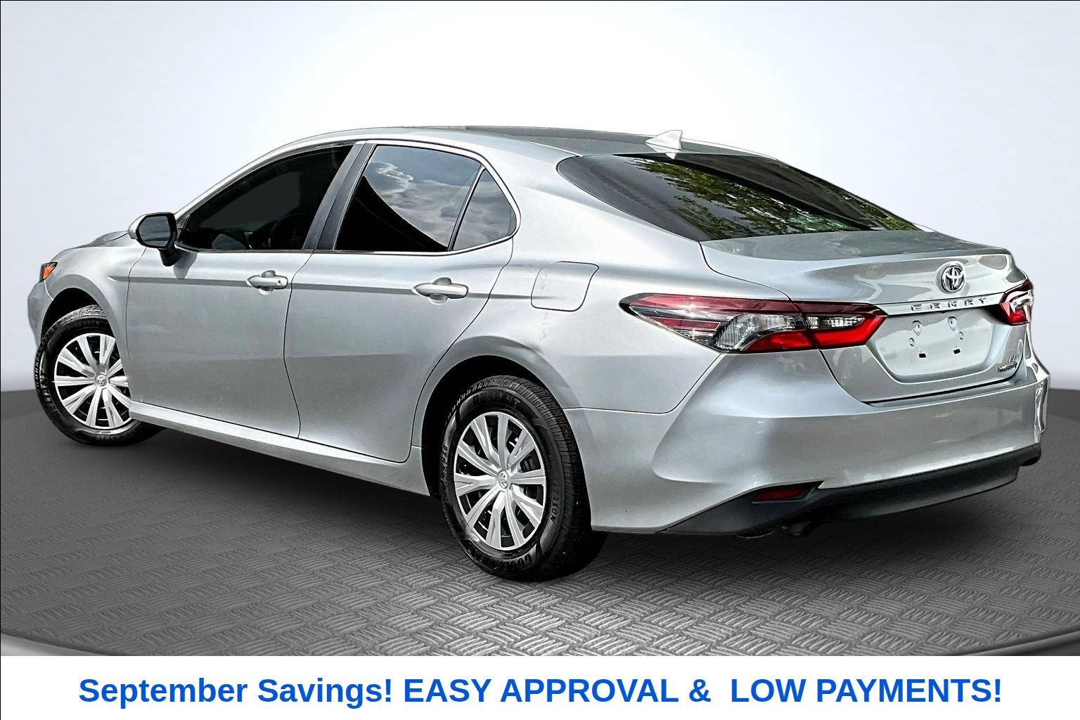 Used 2024 Toyota Camry LE FWD image 3