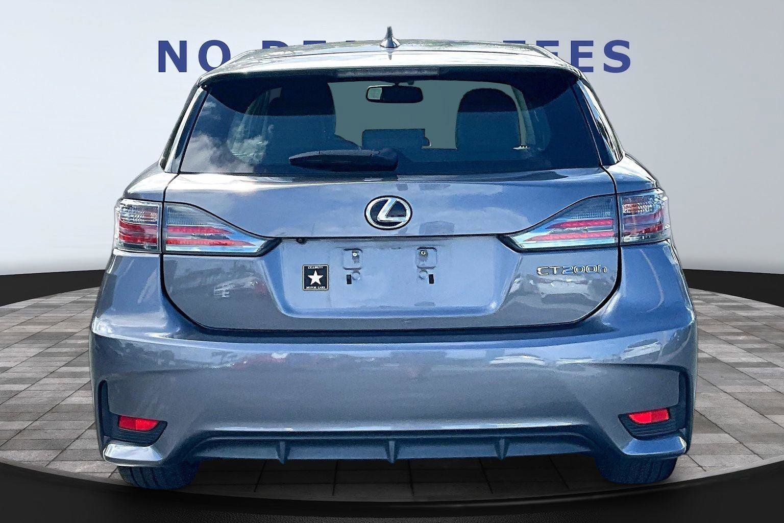 Used 2015 Lexus CT 200h w/ Navigation Package FWD image 5
