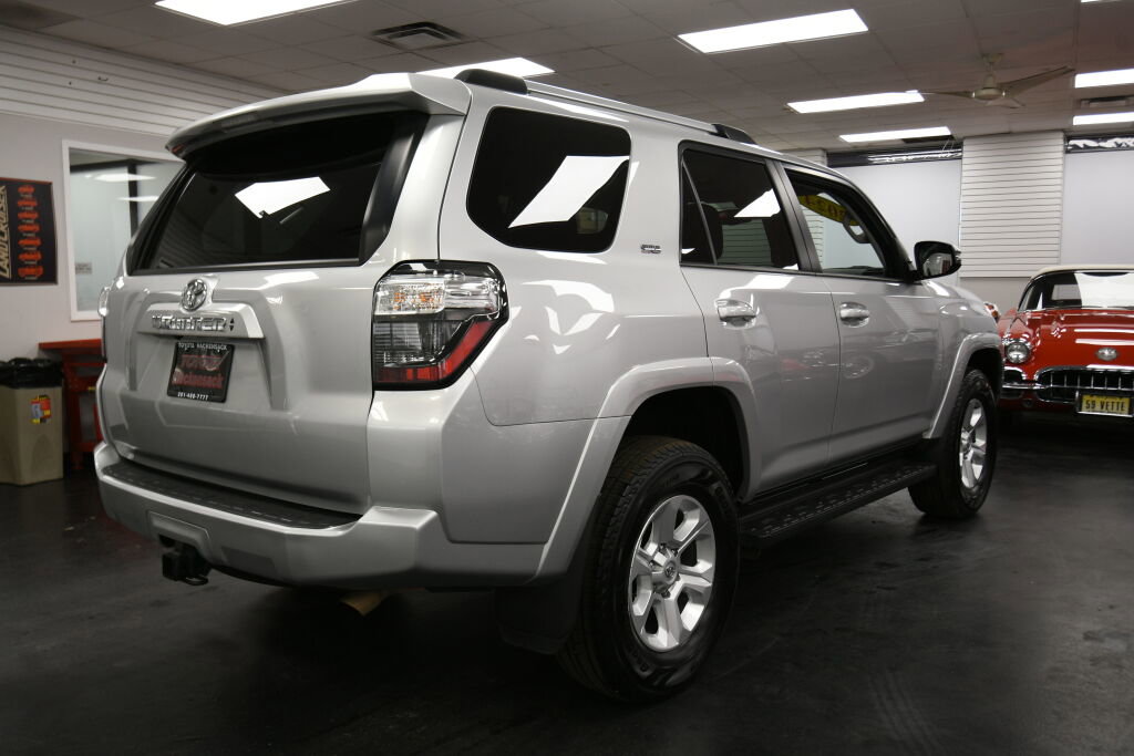 Certified 2024 Toyota 4Runner SR5 Premium image 7