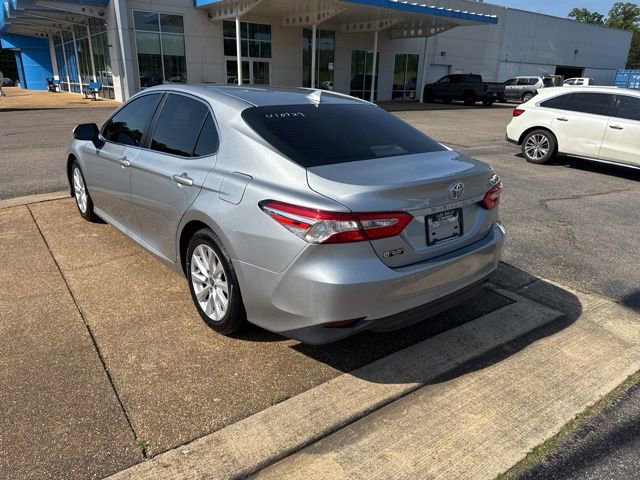 Used 2020 Toyota Camry LE image 7