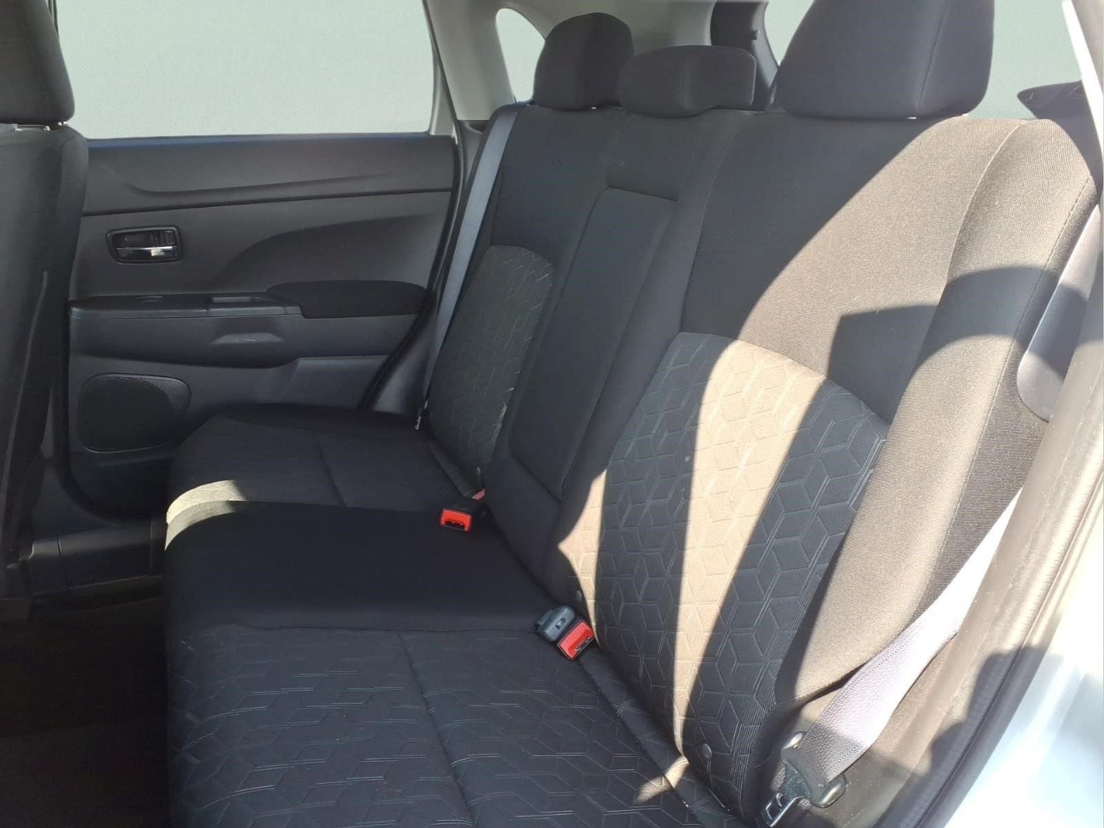 Used 2024 Mitsubishi Outlander Sport AWD image 23