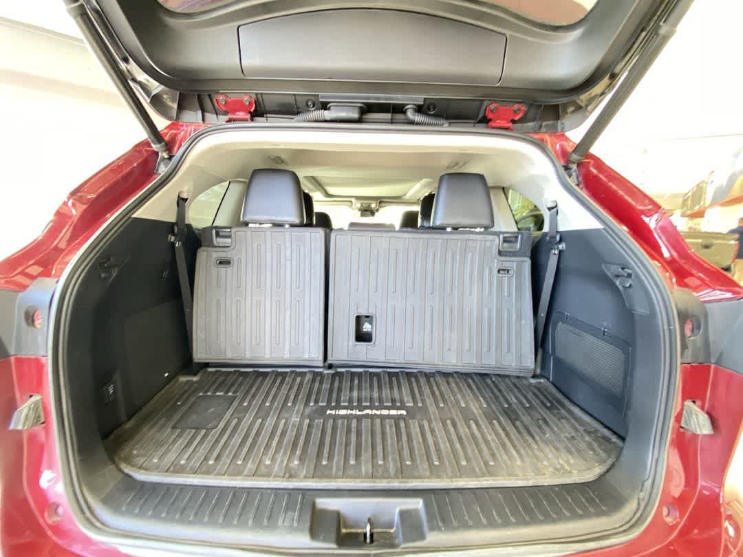 Used 2021 Toyota Highlander Platinum AWD/4WD image 28