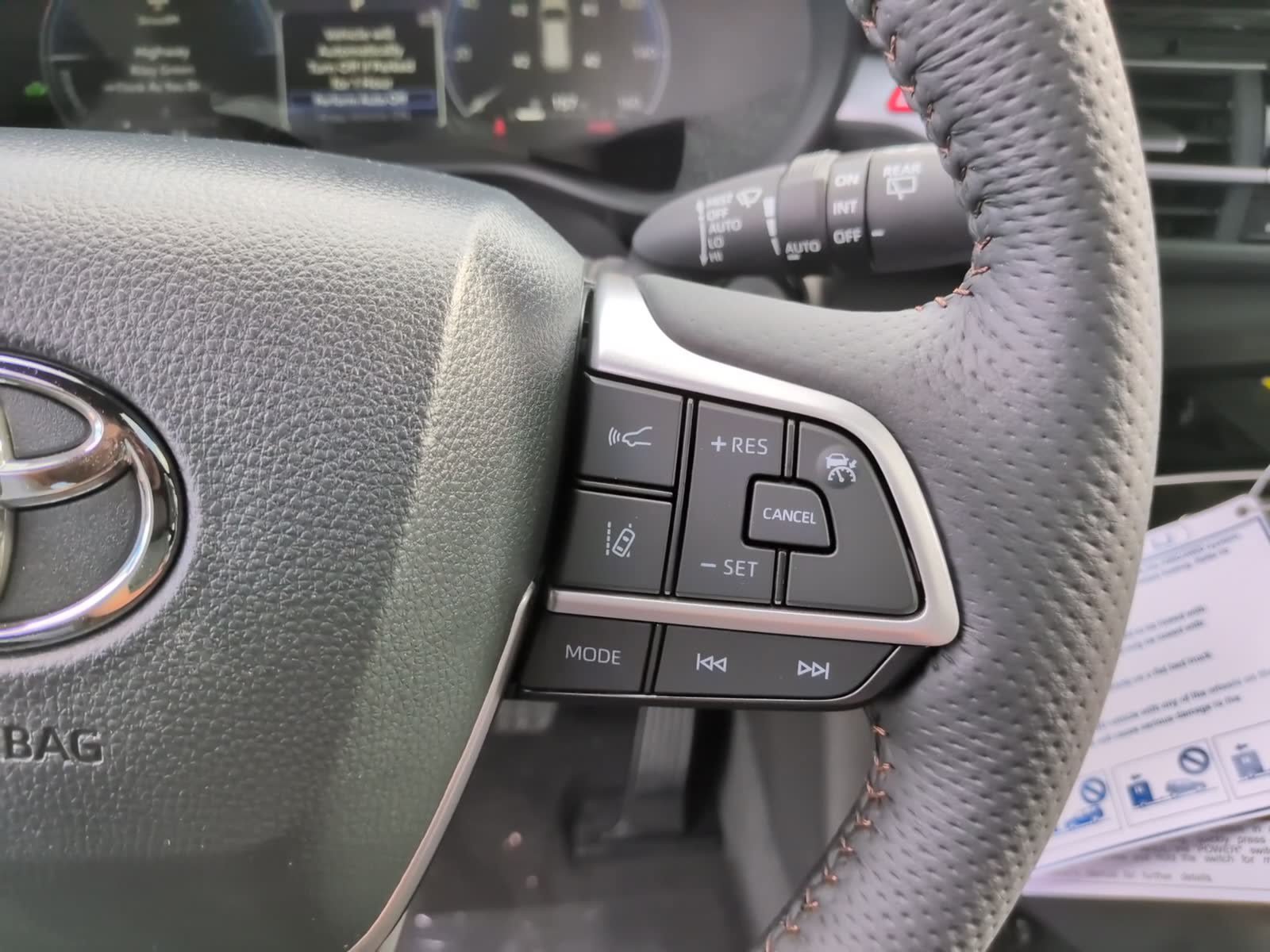 New 2026 Toyota Sienna Platinum AWD/4WD image 19
