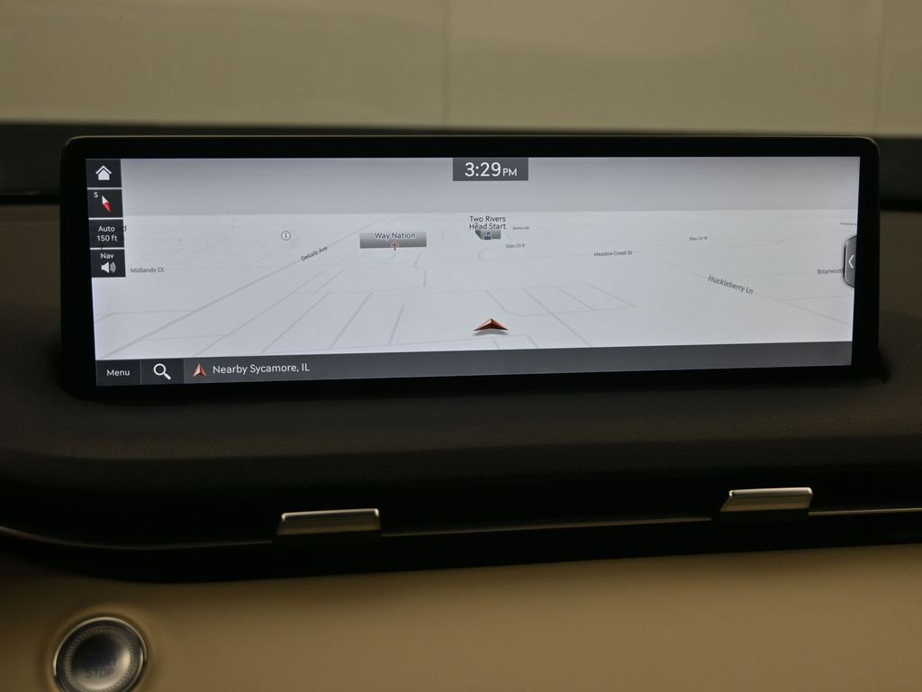 Used 2023 Genesis GV70 2.5T w/ Advanced Package image 13