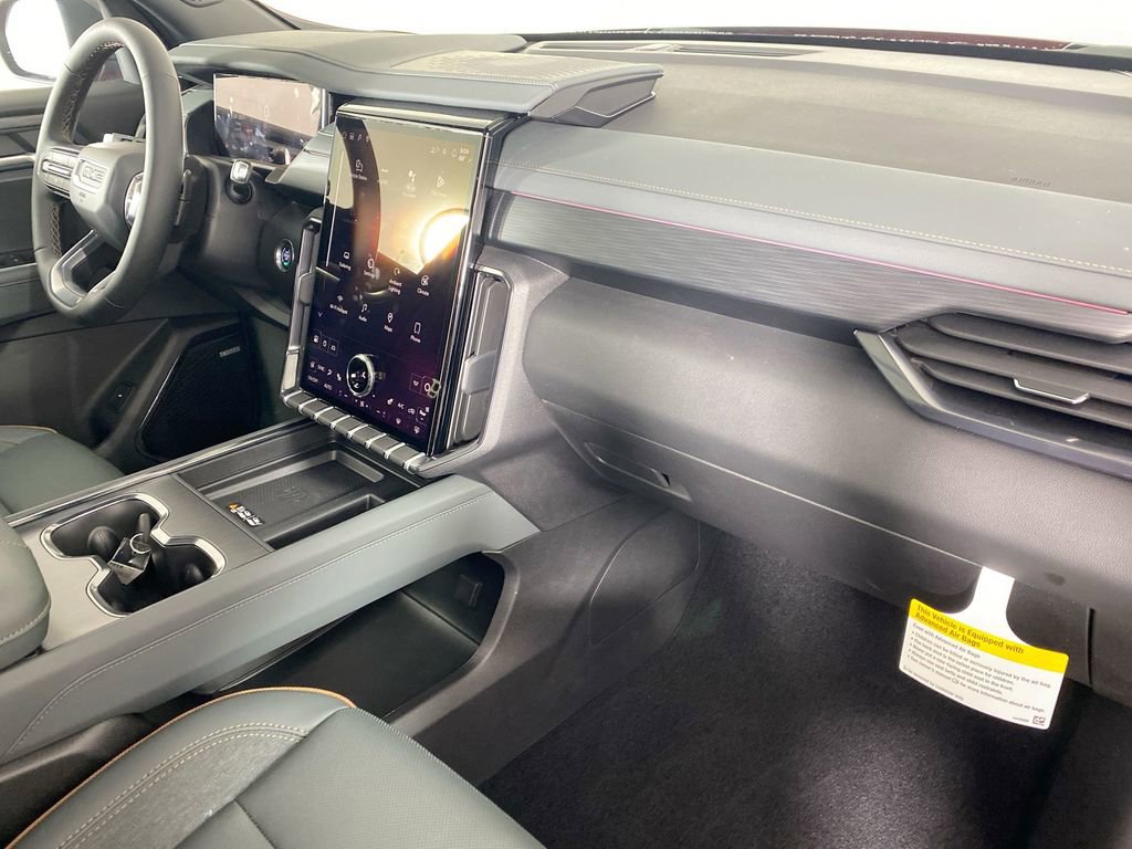 New 2025 GMC Acadia AT4 w/ LPO, Floor Liner Package image 31