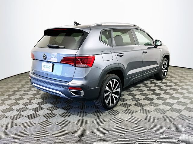 Used 2024 Volkswagen Taos SE FWD image 8