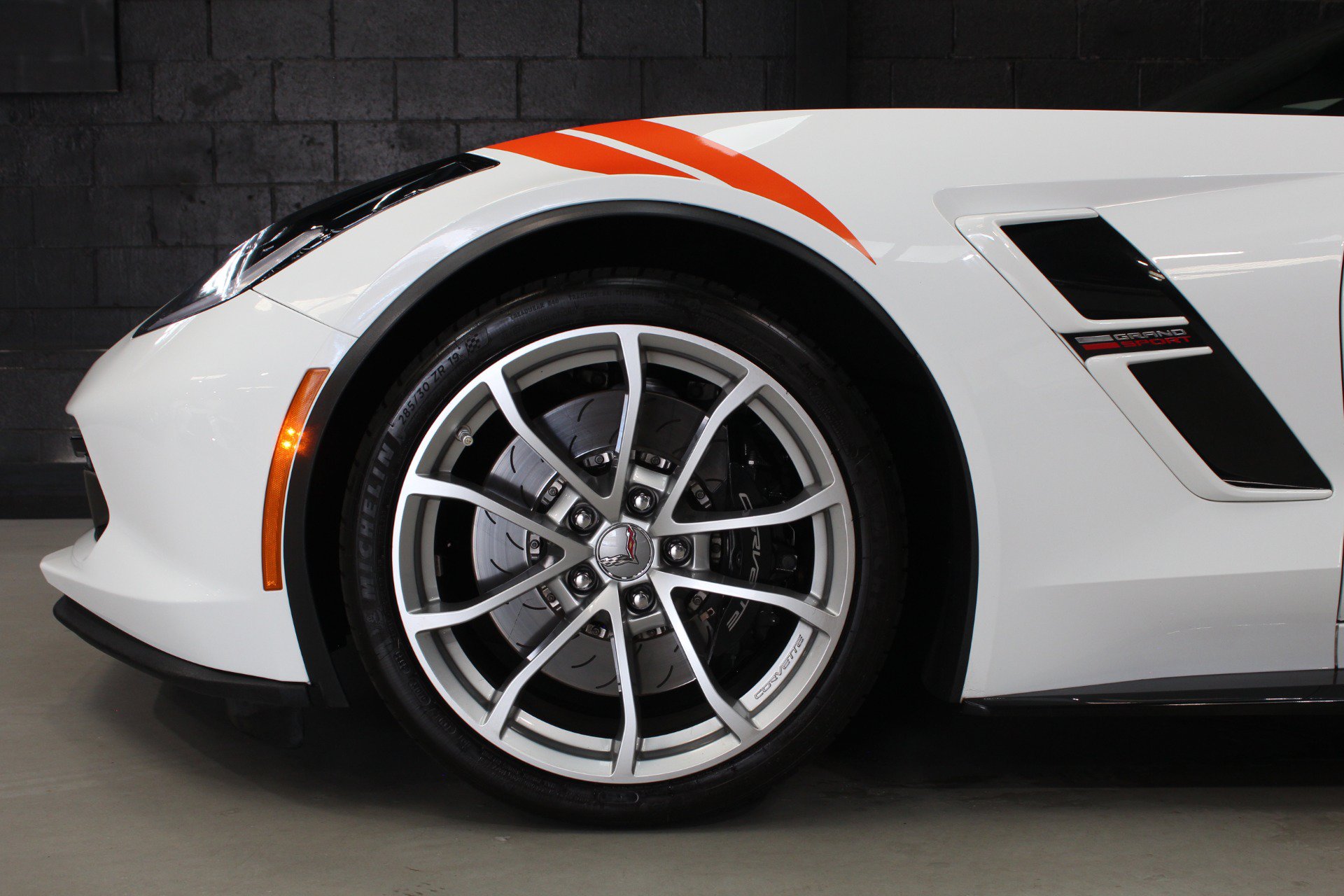 Used 2019 Chevrolet Corvette Grand Sport RWD image 4