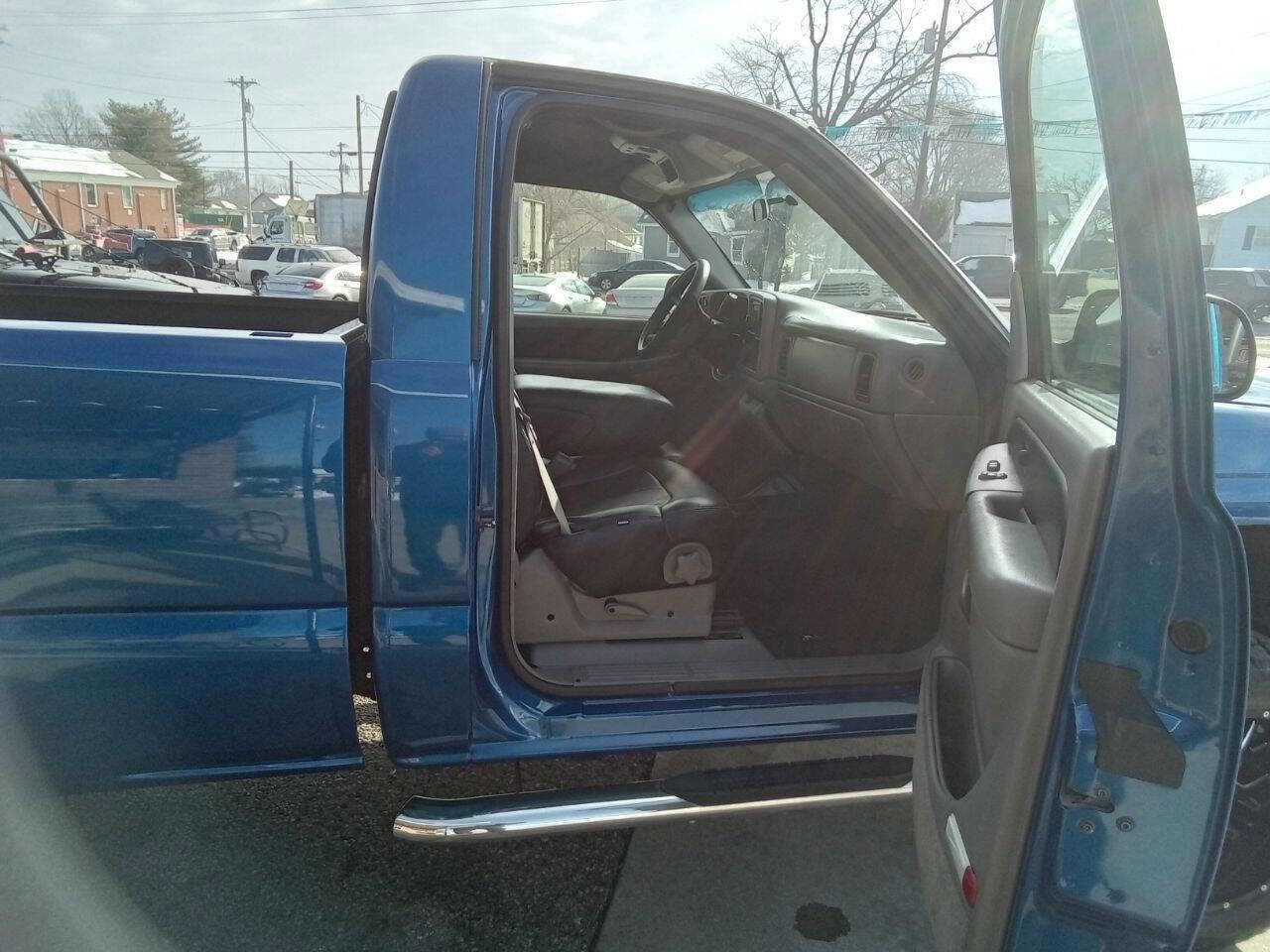 Used 1999 Chevrolet Silverado 1500 LS w/ Off-Road Chassis Pkg image 3