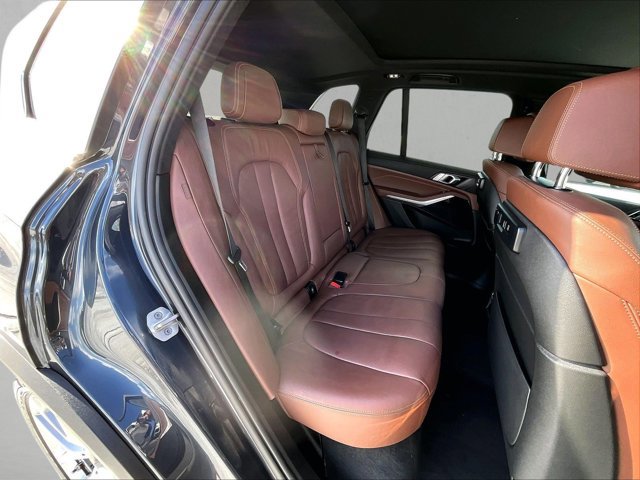 Used 2021 BMW X5 xDrive45e w/ Parking Assistance Package image 29