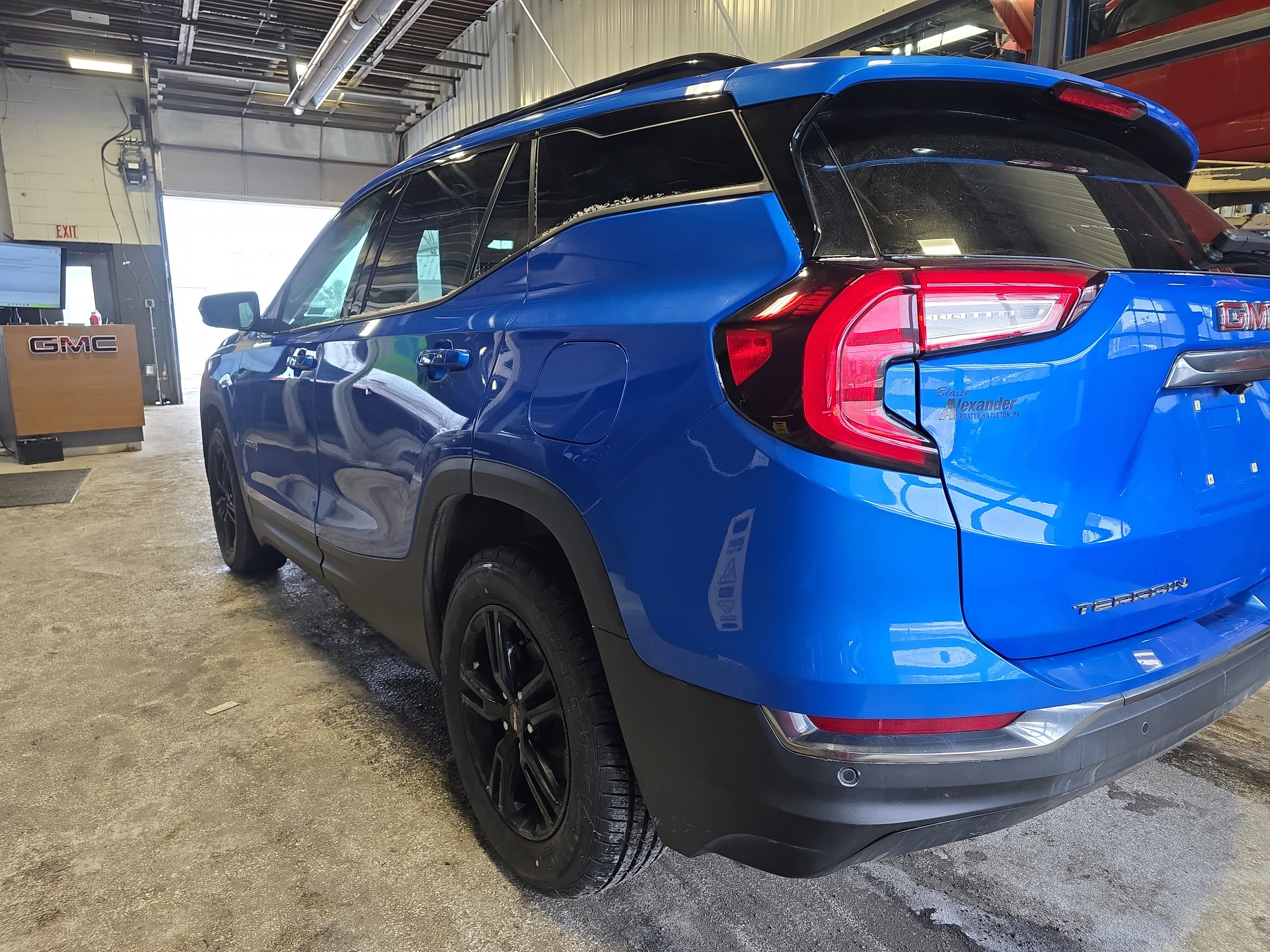 Used 2024 GMC Terrain AT4 w/ Infotainment Package II image 6