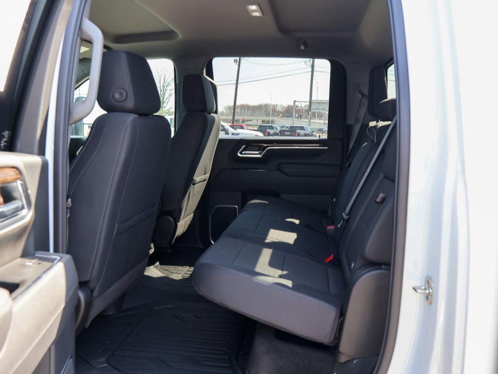 New 2026 GMC Sierra 2500 SLE w/ SLE Value Package; image 9