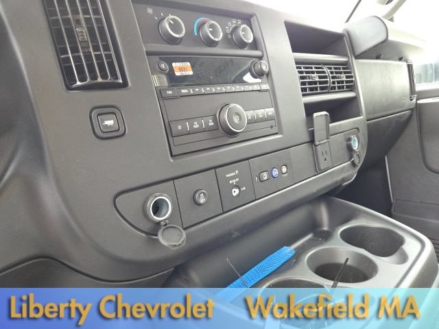 Used 2024 Chevrolet Express 4500 Extended w/ Power Convenience Package RWD image 8