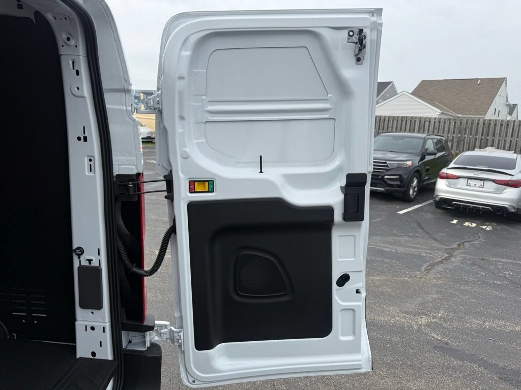 New 2026 Ford Transit 250 Low Roof w/ Load Area Protection Package RWD image 39