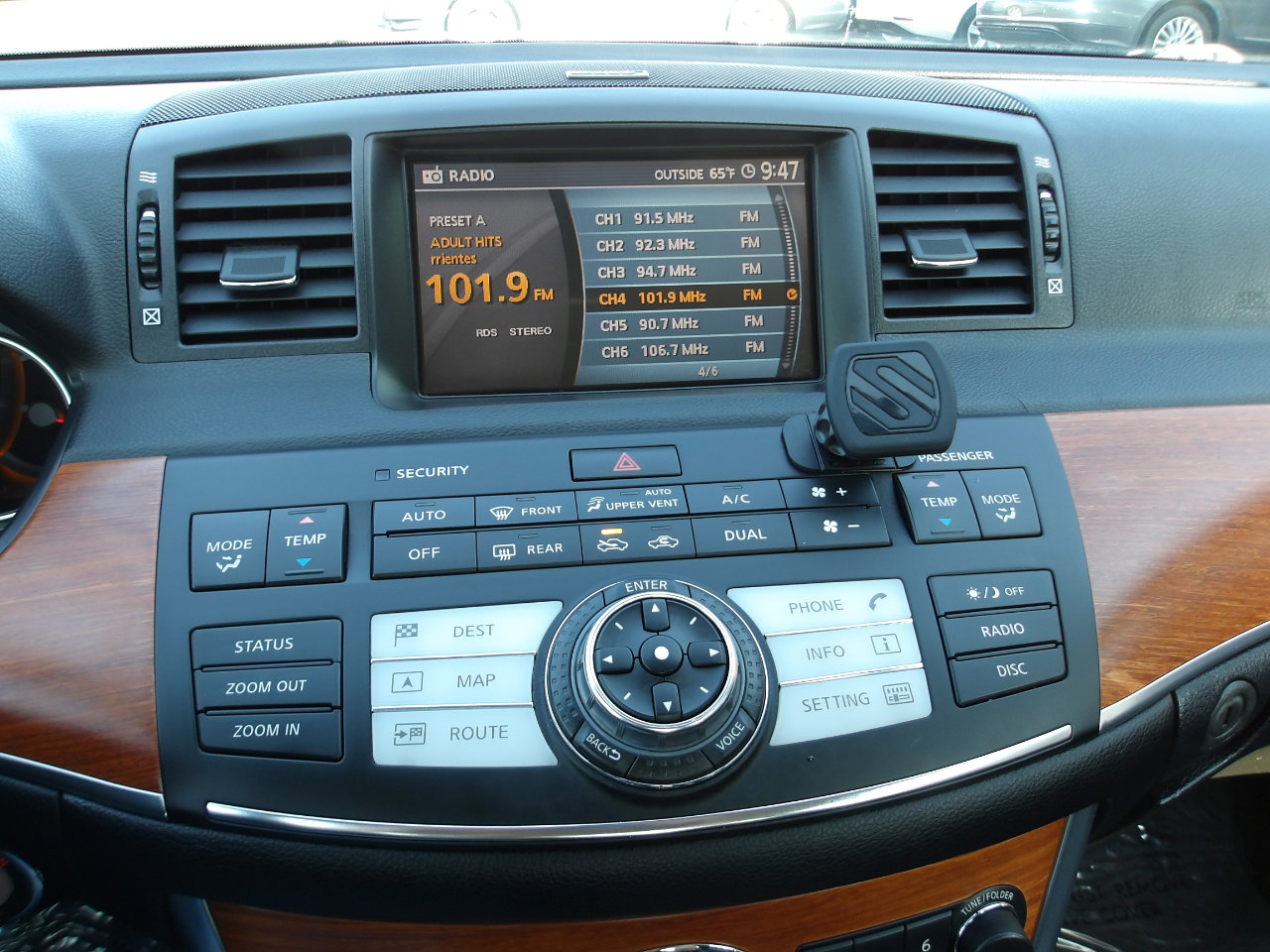 Used 2007 INFINITI M35 x w/ Technology Pkg image 19