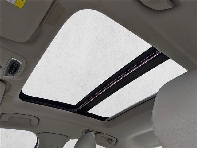 Used 2020 Volvo S60 T5 Momentum image 17