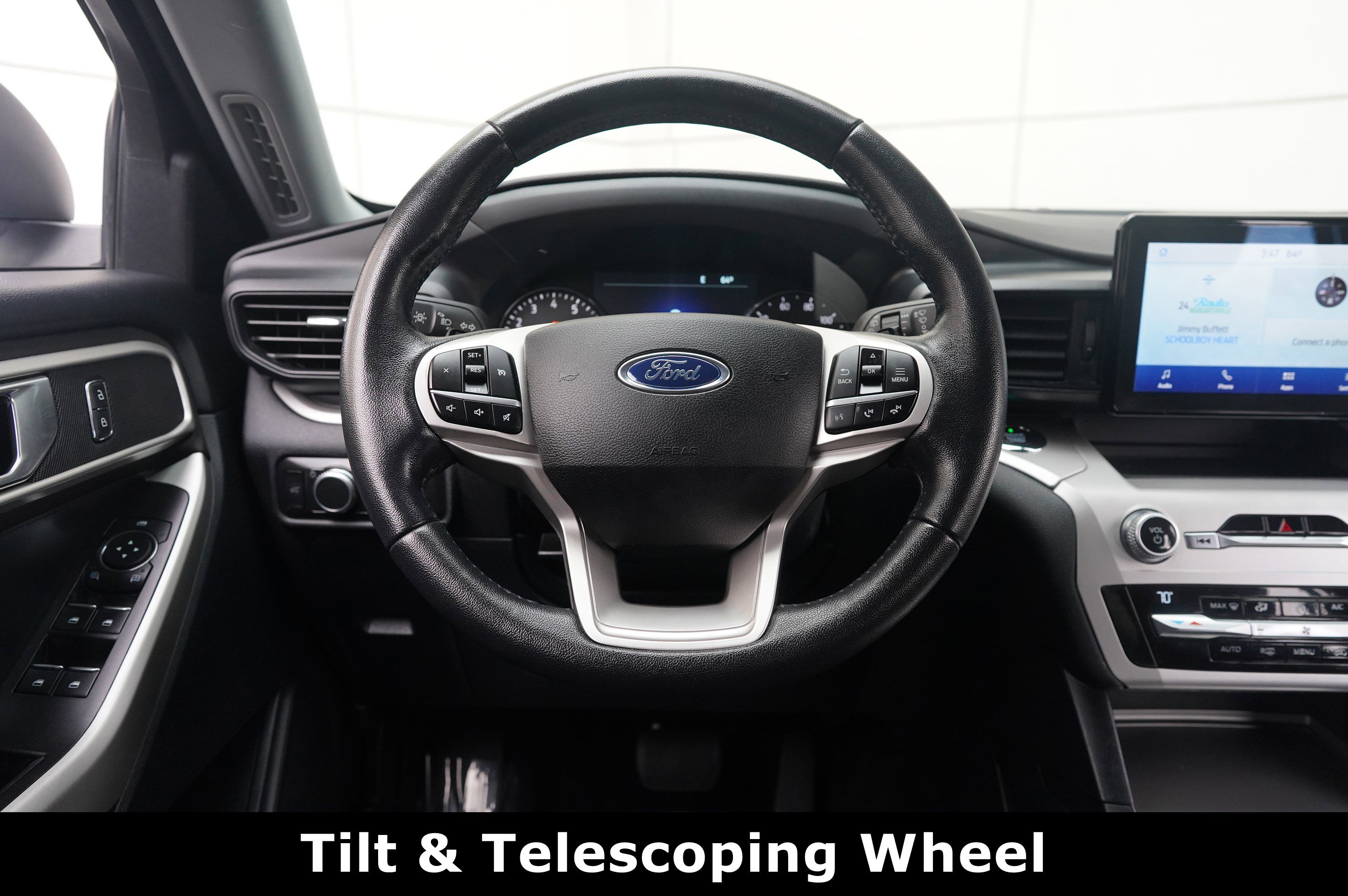 Used 2020 Ford Explorer XLT image 8