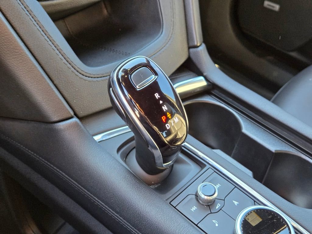 Used 2025 Cadillac XT6 Premium Luxury image 26