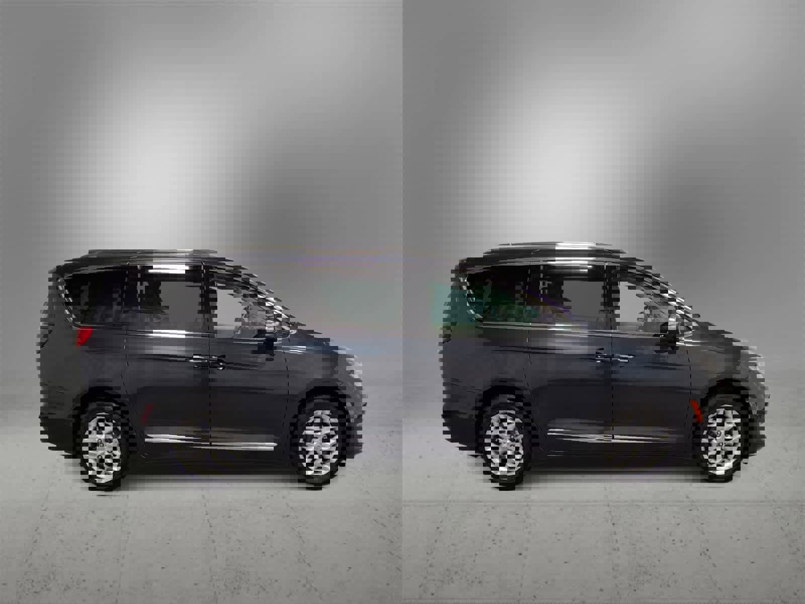 Certified 2020 Chrysler Pacifica Limited image 9