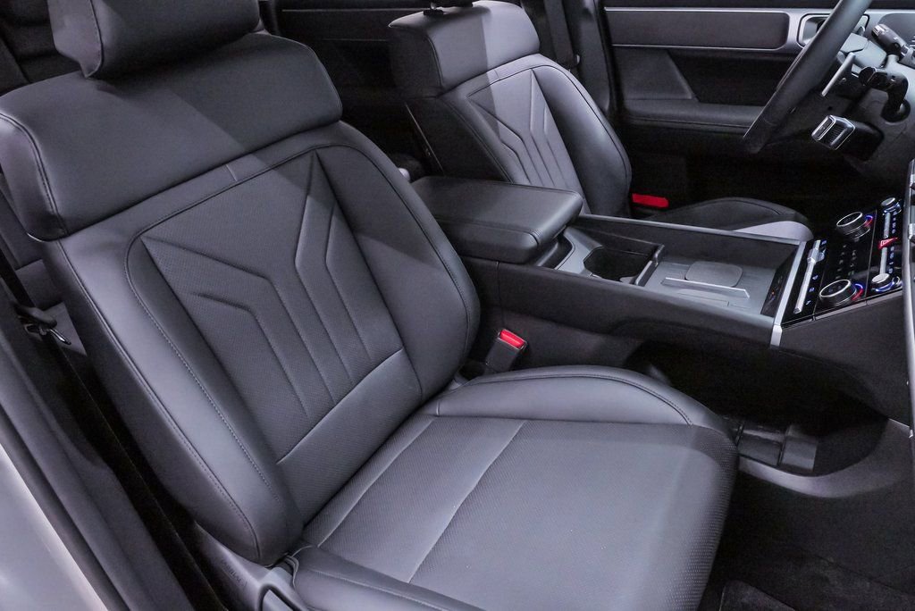 Certified 2026 Hyundai Santa Fe SEL image 15