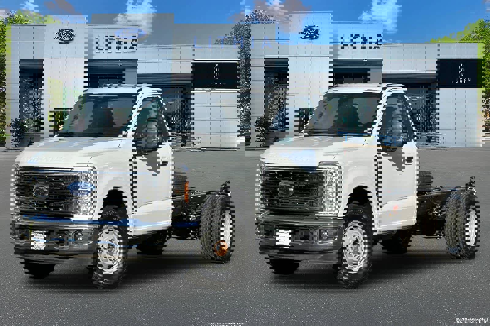 New 2024 Ford F350 XL w/ XL Chrome Package image 1
