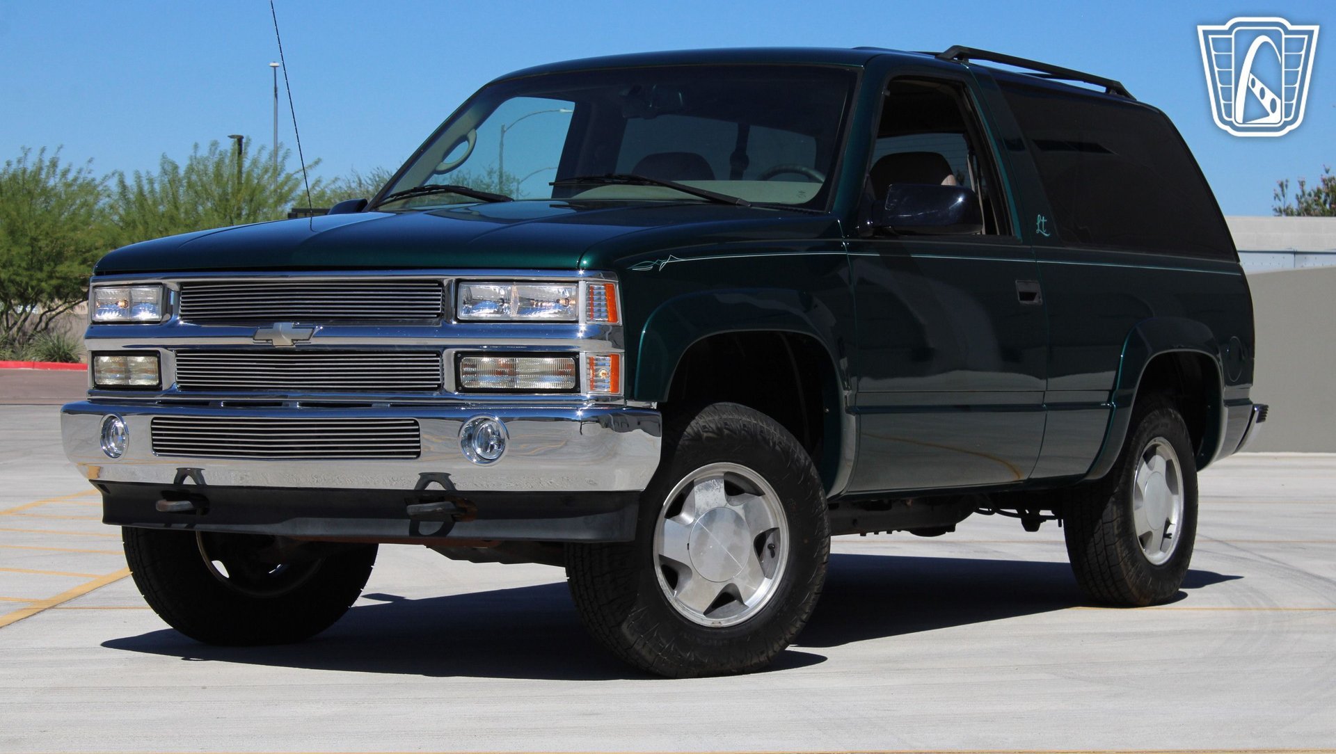 Used 1996 Chevrolet Tahoe 4WD 2-Door image 2