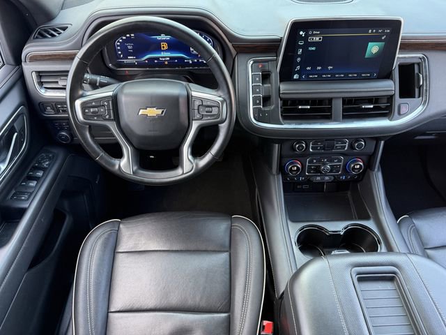 Used 2023 Chevrolet Suburban Premier AWD/4WD image 12