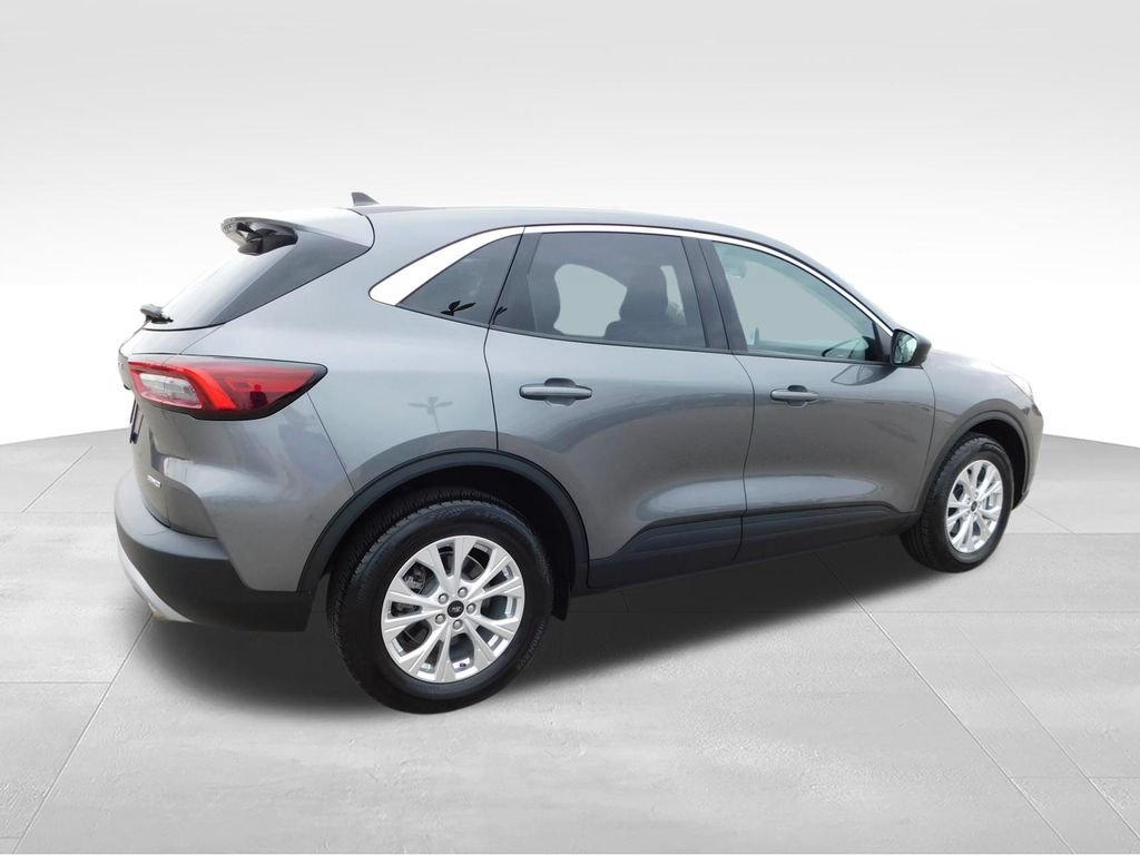 Used 2023 Ford Escape Active AWD/4WD image 3
