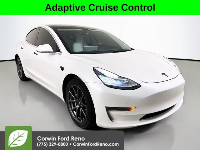 Used 2020 Tesla Model 3 Standard Range Plus image 1