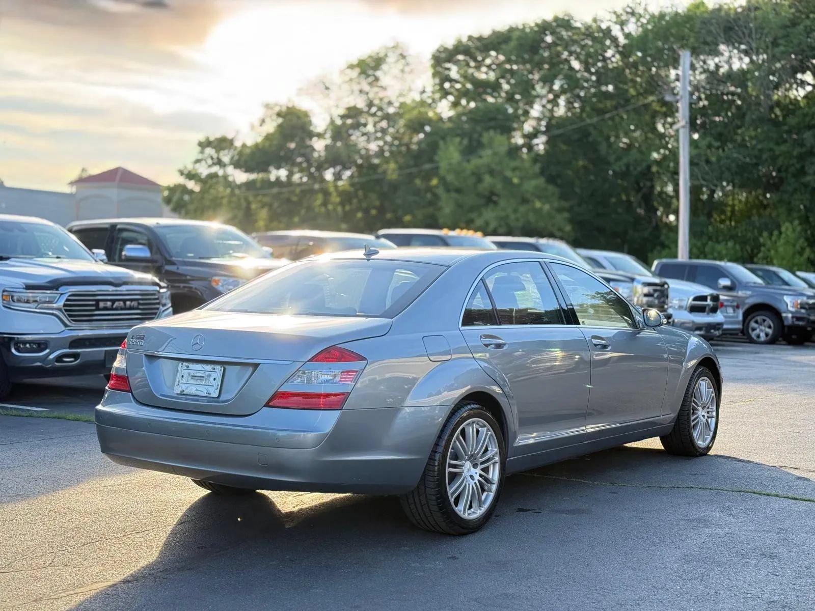 Used 2009 Mercedes-Benz S 550 image 7