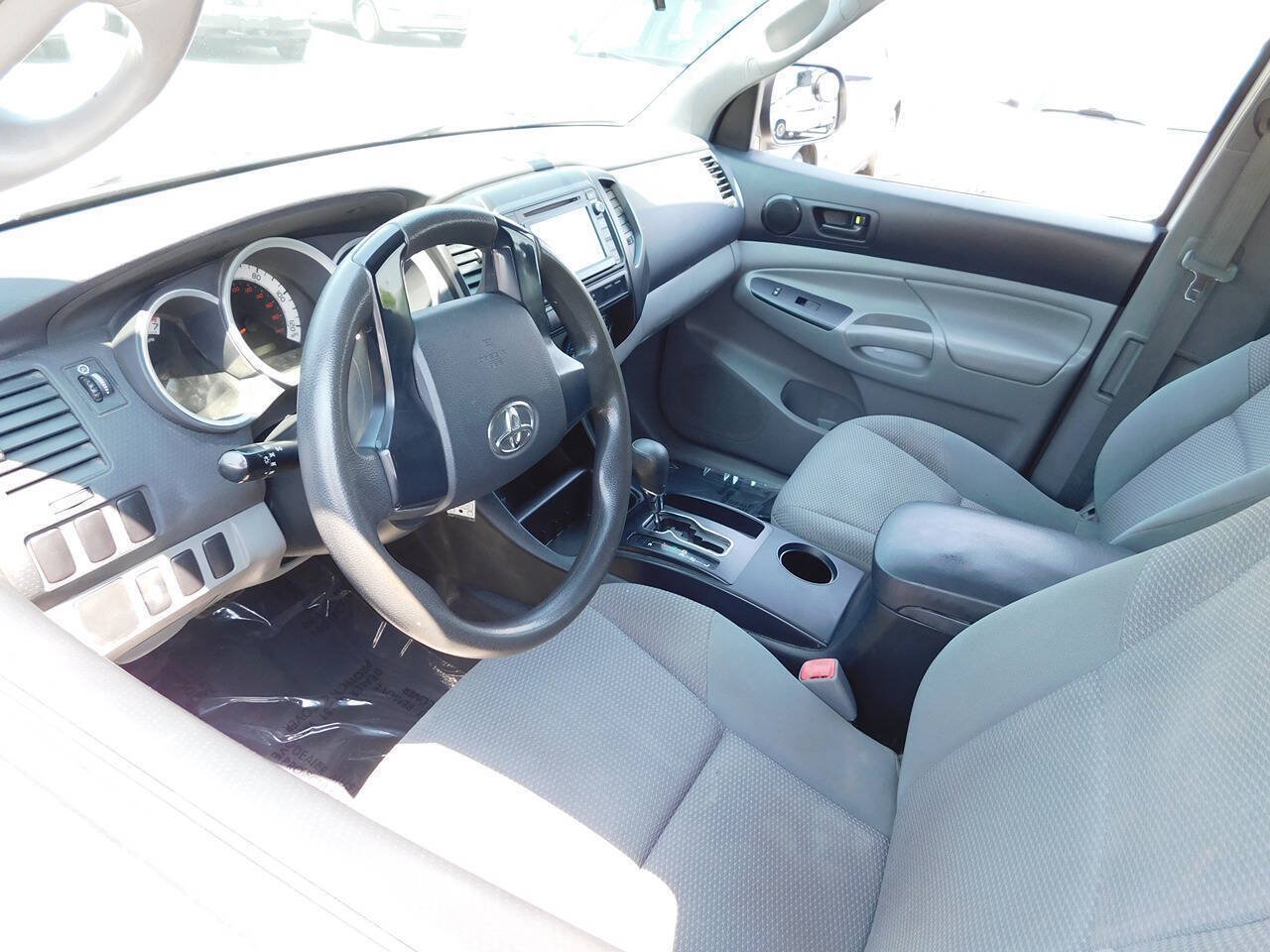 Used 2014 Toyota Tacoma 2WD Access Cab image 29