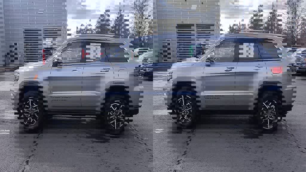 Used 2021 Jeep Grand Cherokee Limited w/ Premium Lighting Group image 5