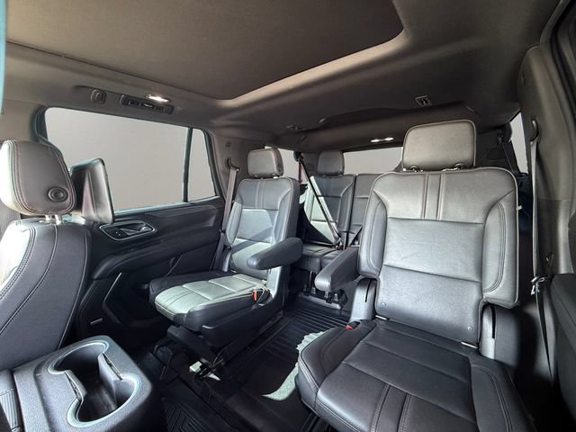 Used 2021 Chevrolet Tahoe RST w/ Luxury Package AWD/4WD image 14