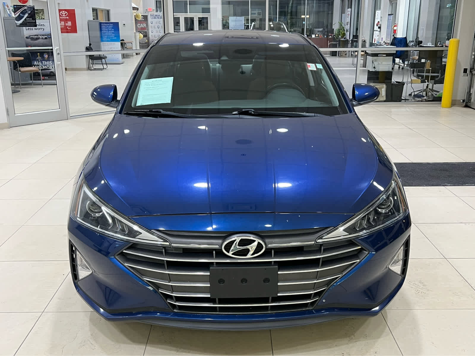 Used 2020 Hyundai Elantra SEL FWD image 2