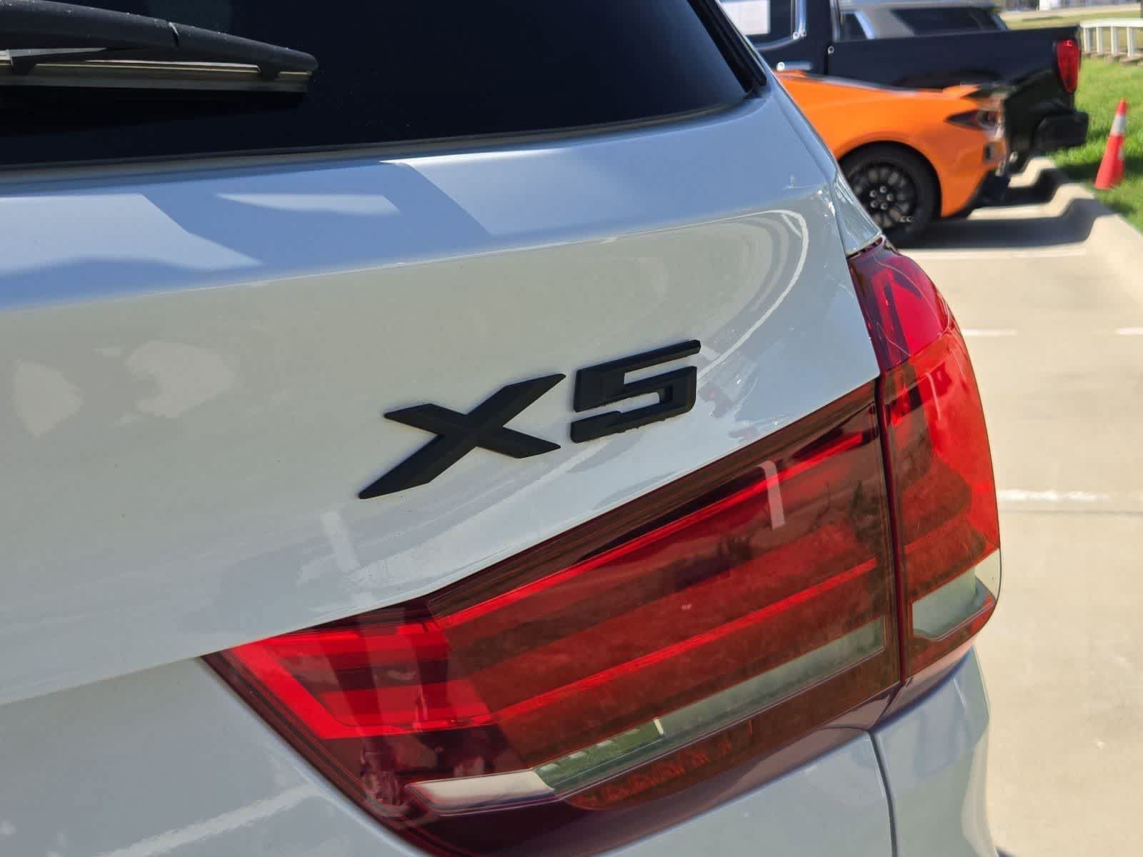 Used 2018 BMW X5 sDrive35i RWD image 12