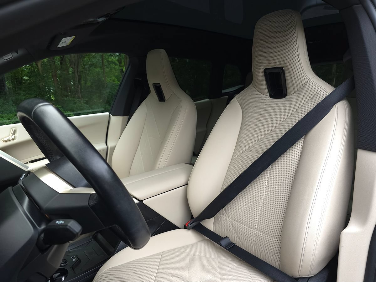 Used 2024 BMW iX xDrive50 w/ Sport Package AWD/4WD image 12