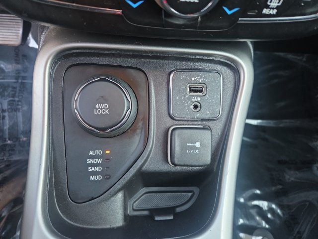 Used 2018 Jeep Compass Latitude w/ Popular Equipment Group AWD/4WD image 26