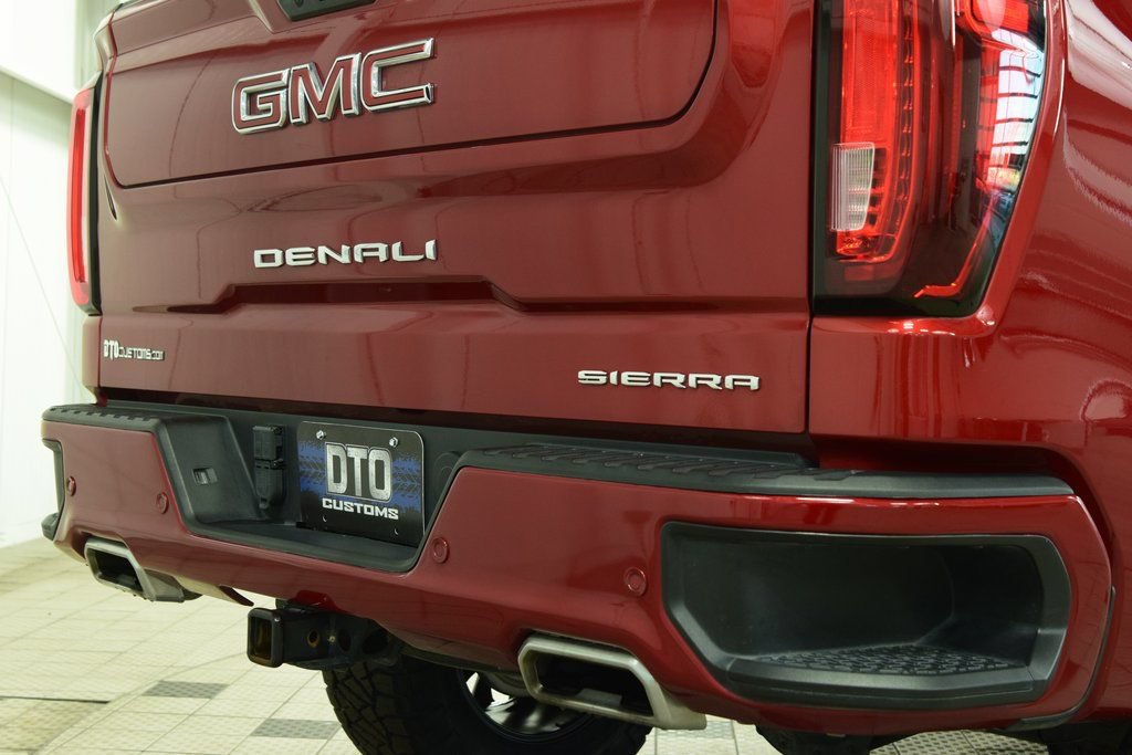 Used 2024 GMC Sierra 1500 Denali w/ Technology Package AWD/4WD image 17